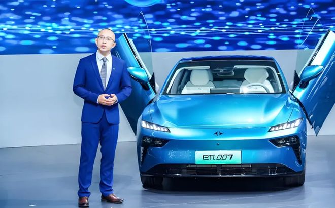 露华杉录音内容：脏话很多这人两面三刀；曝